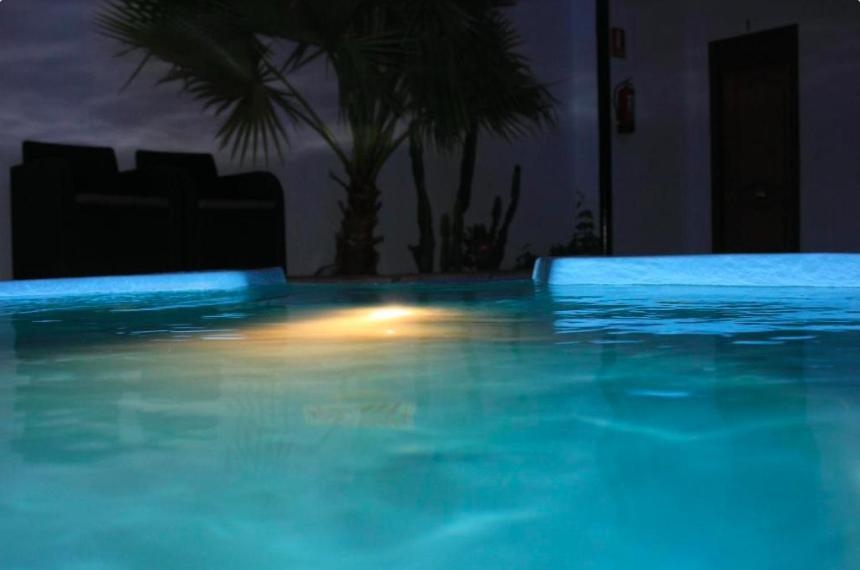 Casa Patio Las Palmeras Cordoba Con Piscina Buitenkant foto